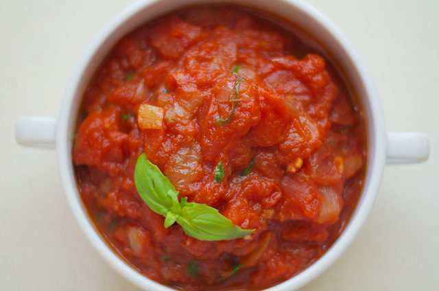 spicy-tomato-basil-sauce